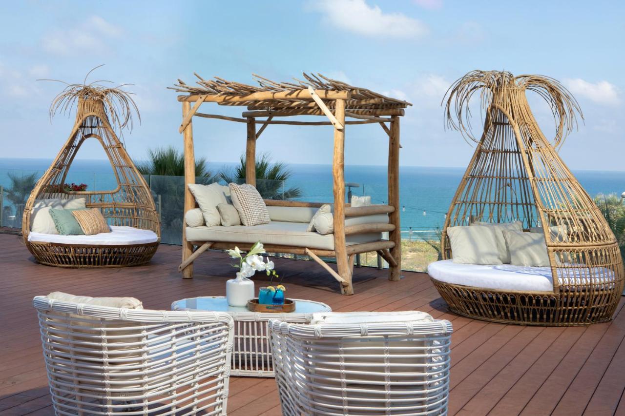 Island Luxurious Suites Hotel And Spa Netanya Esterno foto