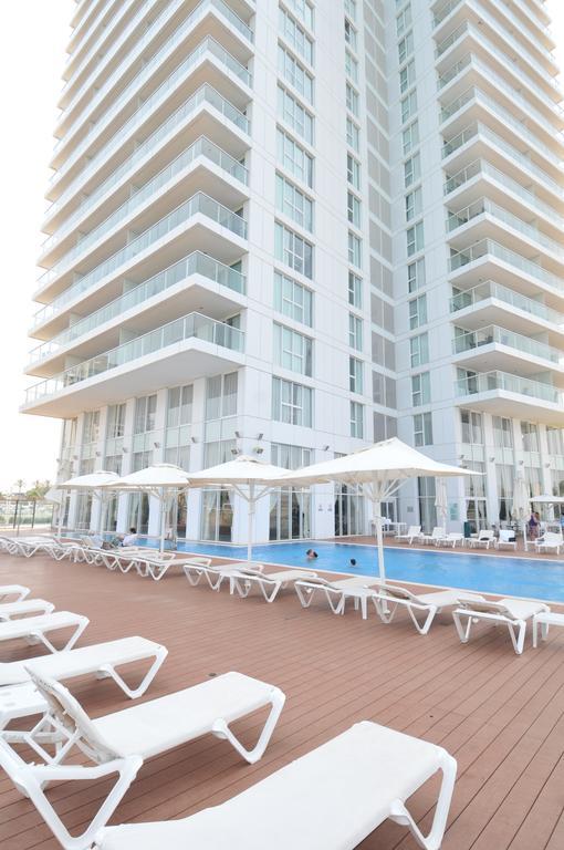 Island Luxurious Suites Hotel And Spa Netanya Esterno foto