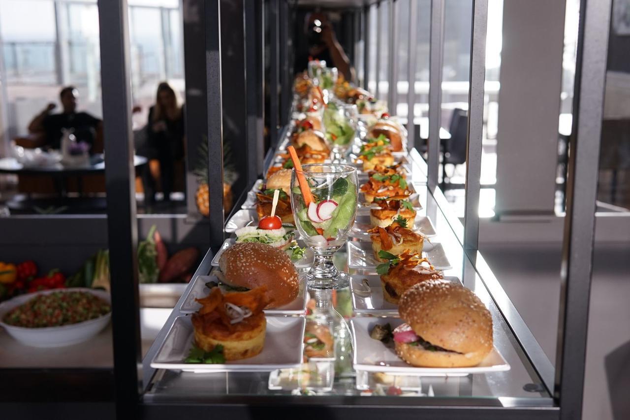 Island Luxurious Suites Hotel And Spa Netanya Esterno foto