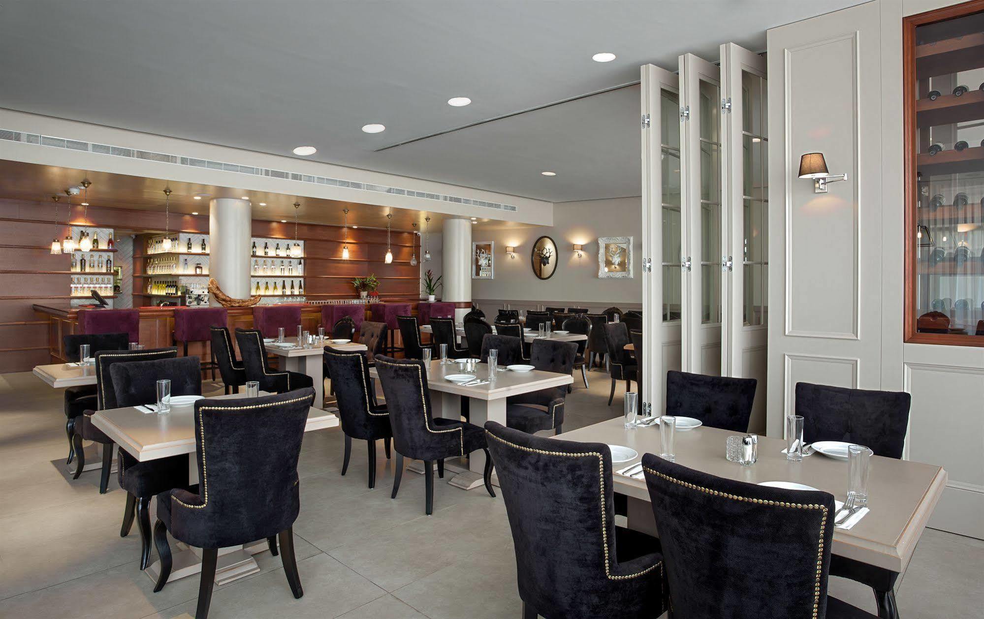 Island Luxurious Suites Hotel And Spa Netanya Esterno foto