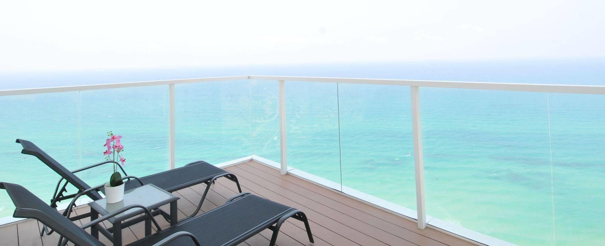 Island Luxurious Suites Hotel And Spa Netanya Esterno foto