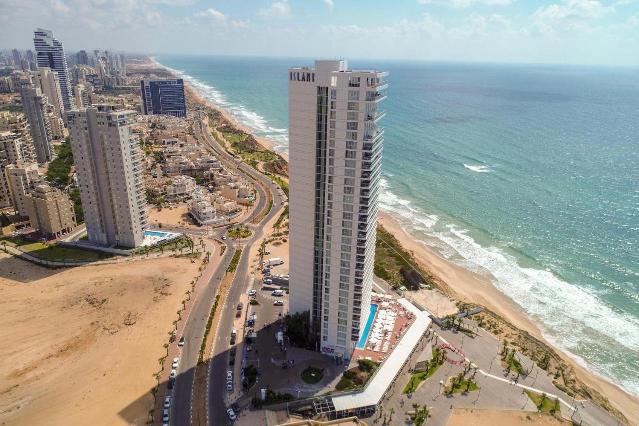 Island Luxurious Suites Hotel And Spa Netanya Esterno foto